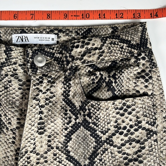 Zara Denim Collection Snakeskin Print Straight-Leg Mid-Rise Jeans 6 - Picture 8 of 10